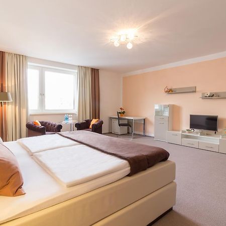 Marina Niederhavel Hotel Бранденбург Екстериор снимка