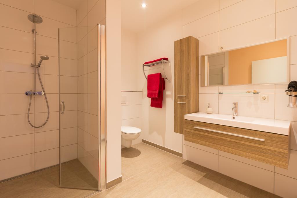 Marina Niederhavel Hotel Бранденбург Екстериор снимка