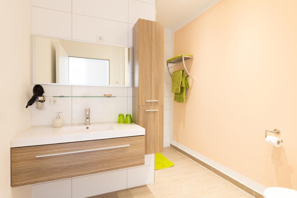 Marina Niederhavel Hotel Бранденбург Екстериор снимка