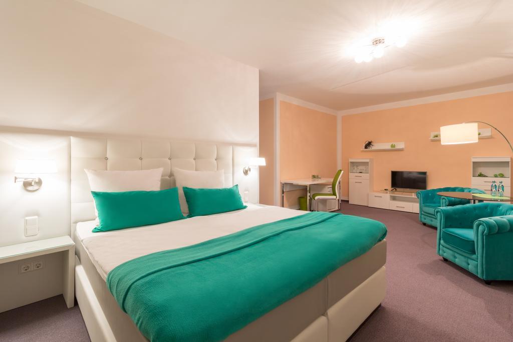 Marina Niederhavel Hotel Бранденбург Екстериор снимка