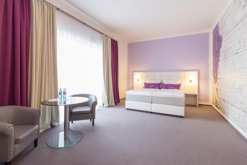 Marina Niederhavel Hotel Бранденбург Екстериор снимка